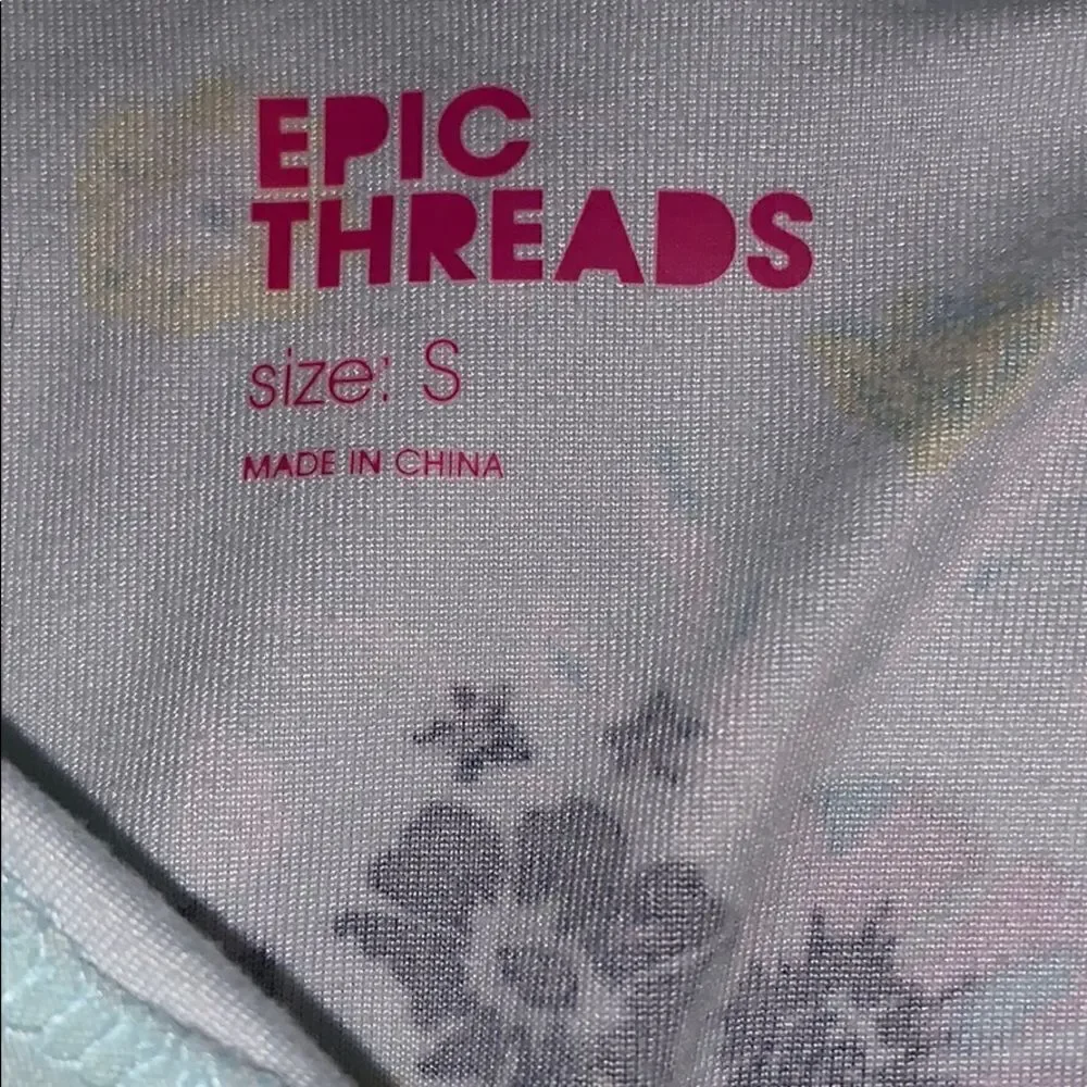 Epic Threads Cold-Shoulder Floral Dress - Picture 5 of 5